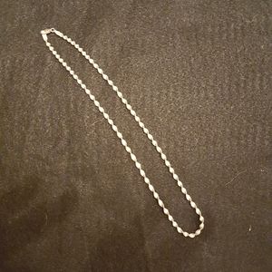 18in silver necklace